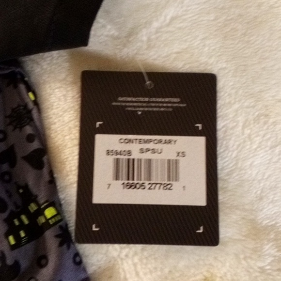 DICKIES HALLOWEEN GLOWING BAT SCRUB TOP SIZE X-SMALL - Picture 5 of 9